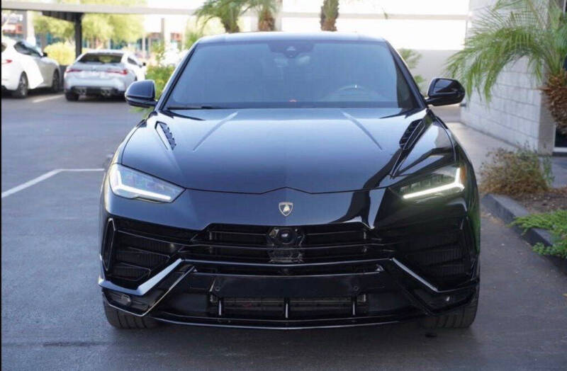 2024 Lamborghini Urus S