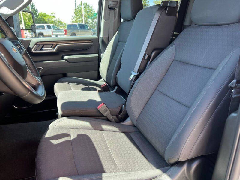 2025 Chevrolet Silverado 3500HD