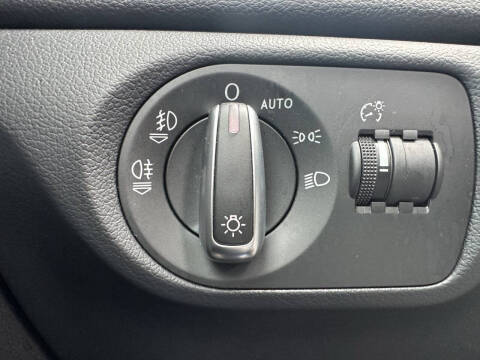 2015 Audi Q3 2.0T quattro Prestige