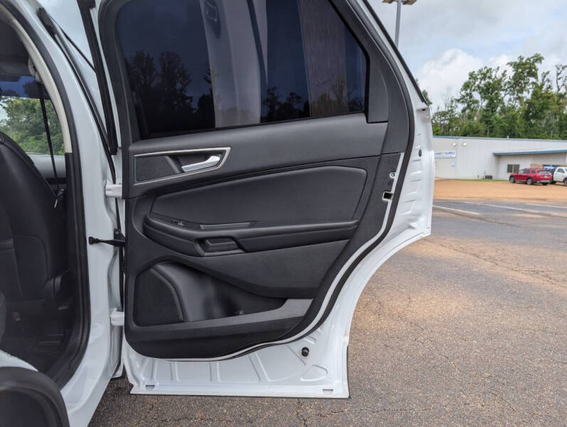 2024 Ford Edge