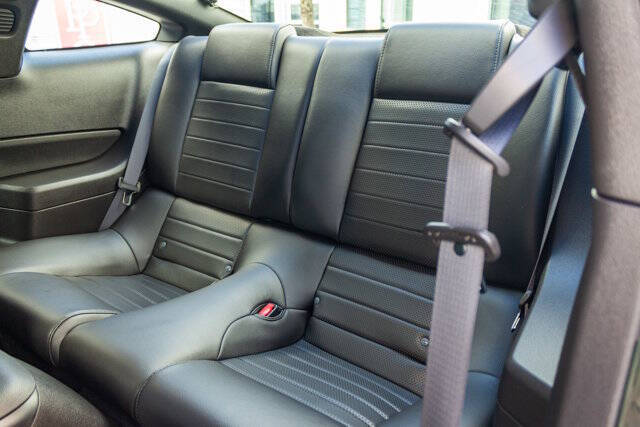 2008 Ford Mustang 21