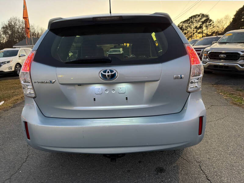 2014 Toyota Prius v