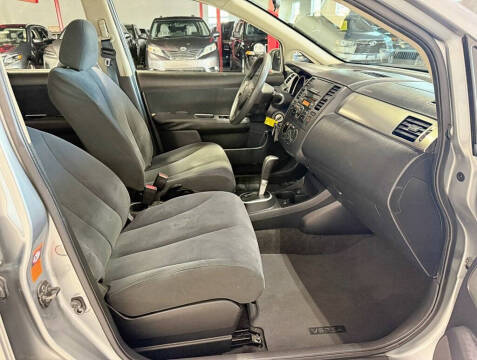 2009 Nissan Versa 1.8 S