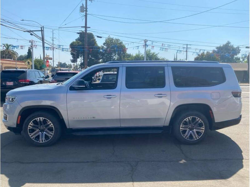 2023 Jeep Wagoneer L Series II's photo