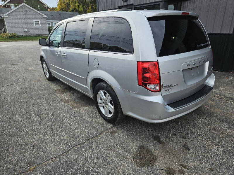 2011 Dodge Grand Caravan Crew