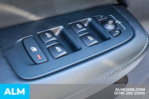 2024 Volvo S60 B5 Core Dark Theme