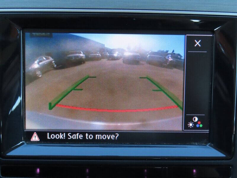 2015 Volkswagen Golf SportWagen TDI S