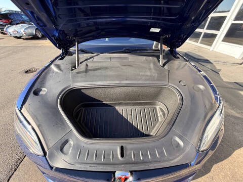 2023 Tesla Model S Plaid