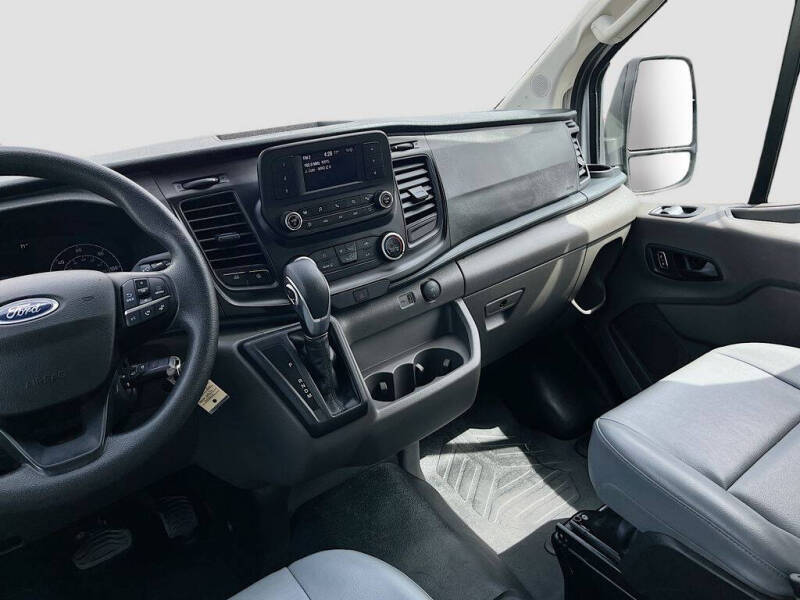 2025 Ford Transit