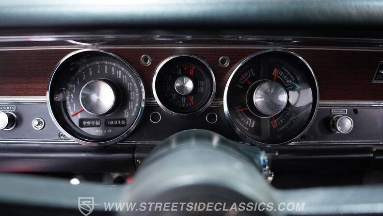 1970 Plymouth Duster