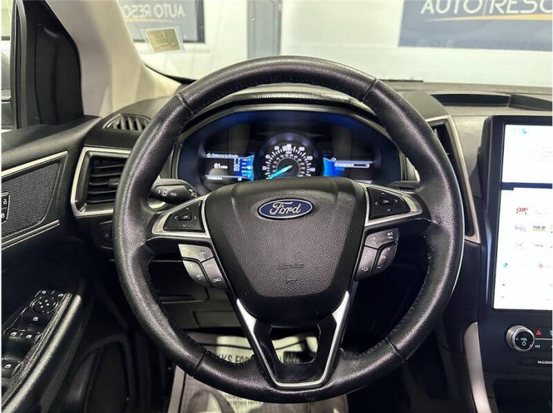 2022 Ford Edge