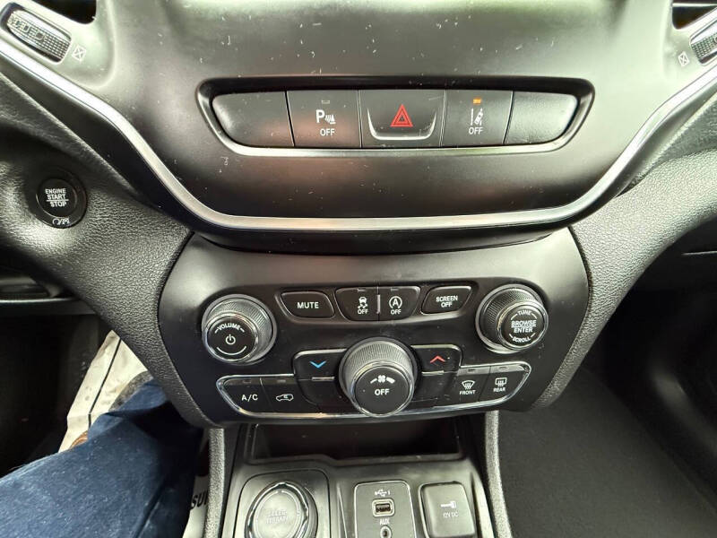 2021 Jeep Cherokee Latitude Plus