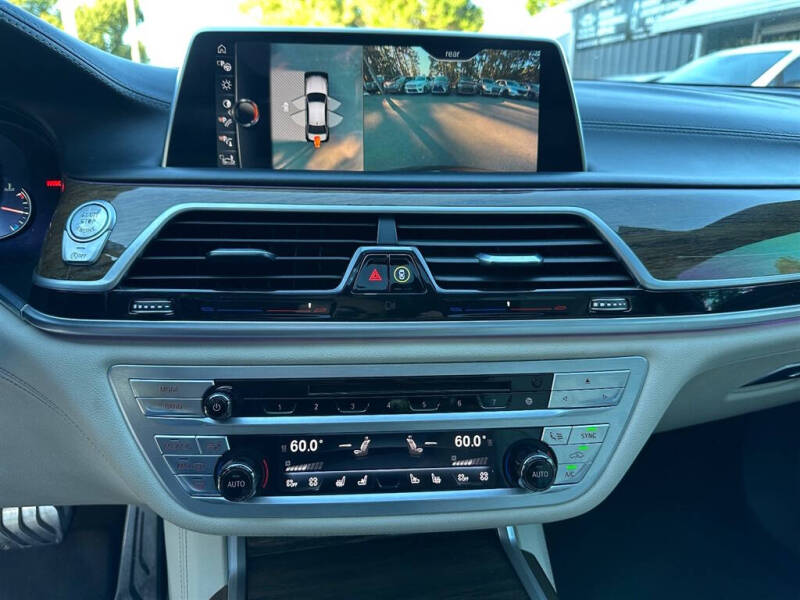 2017 BMW 7 Series 740i