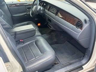 2000 Lincoln Town Car Executive