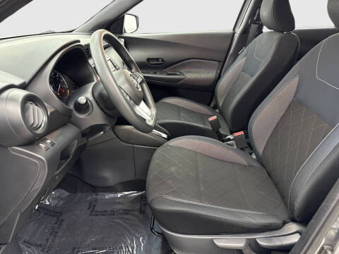2018 Nissan Kicks S