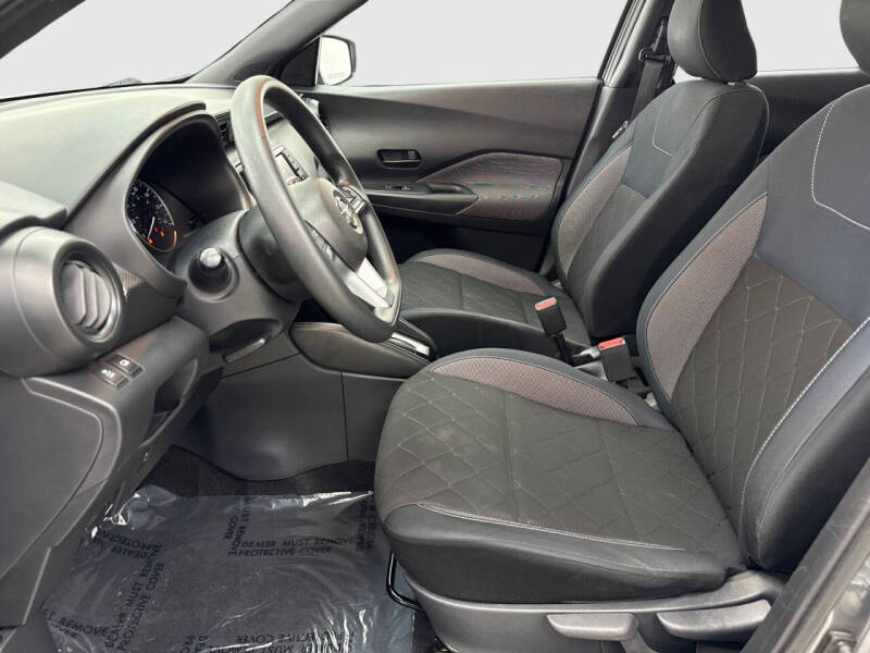 2018 Nissan Kicks S