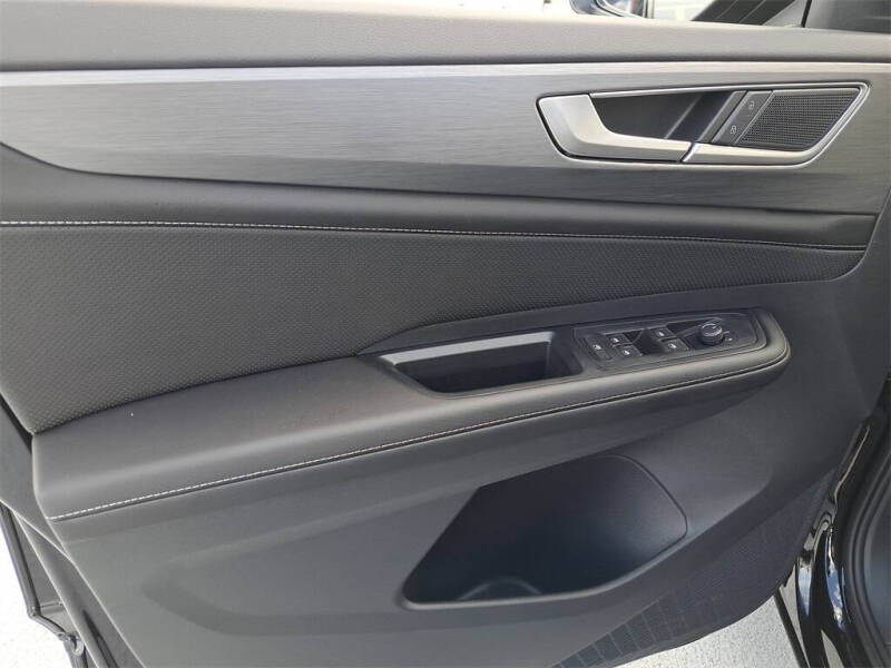 2026 Volkswagen Atlas Cross Sport SE