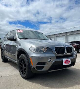 2011 BMW X5 for sale at UNITED AUTO INC in South Sioux City NE