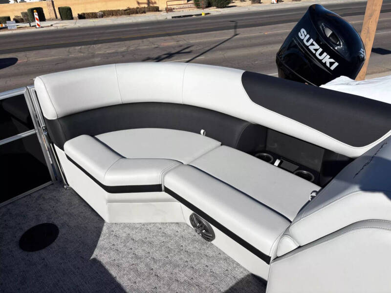 2025 South Bay PONTOON 224FCR LE