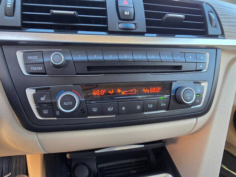 2012 BMW 3 Series 328i