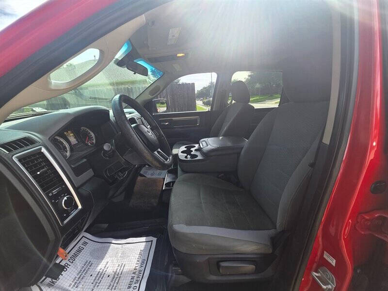2017 RAM 1500 SLT