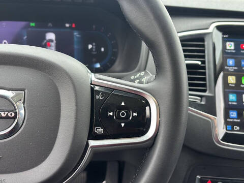 2023 Volvo XC90 B5 Core