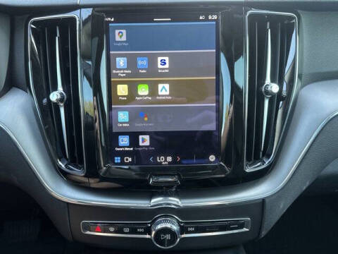 2023 Volvo XC60 B5 Core