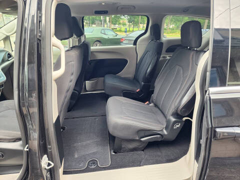 2018 Chrysler Pacifica LX