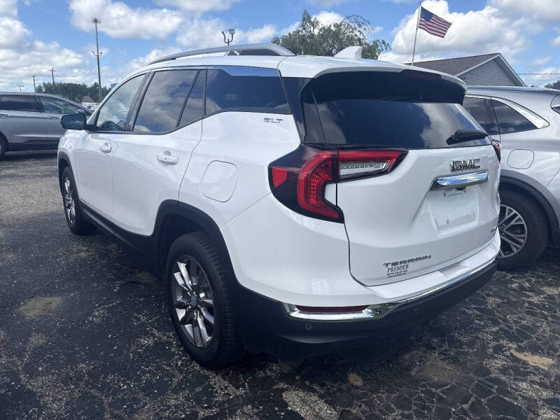 2023 GMC Terrain SLT