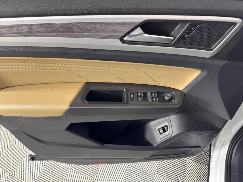 2022 Volkswagen Atlas Cross Sport V6 SE 4Motion