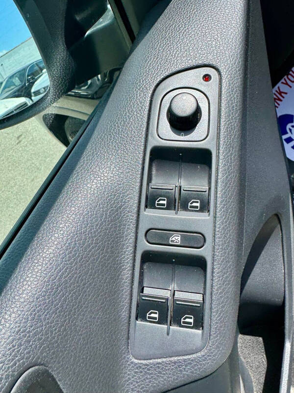 2011 Volkswagen Tiguan SE 4Motion