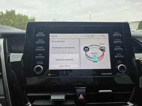 2022 Toyota Camry Hybrid SE