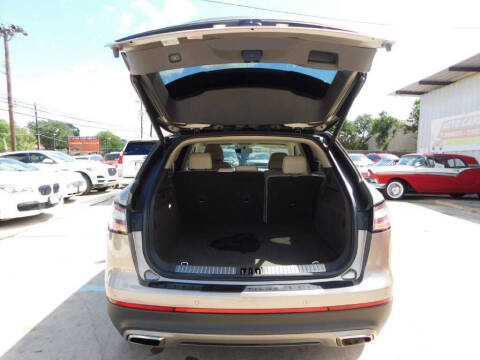 2019 Lincoln Nautilus Reserve