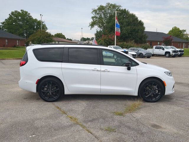 2024 Chrysler Pacifica Limited
