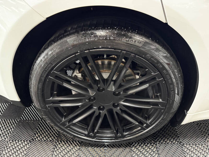 2015 Porsche Panamera 4