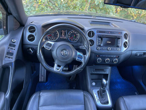 2015 Volkswagen Tiguan R-Line