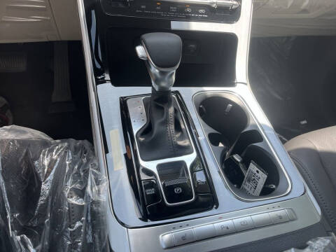 2024 Kia Carnival EX