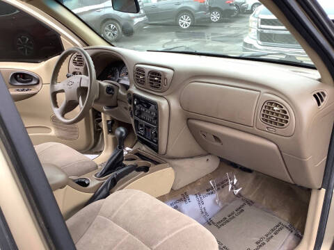 2004 Chevrolet TrailBlazer LS