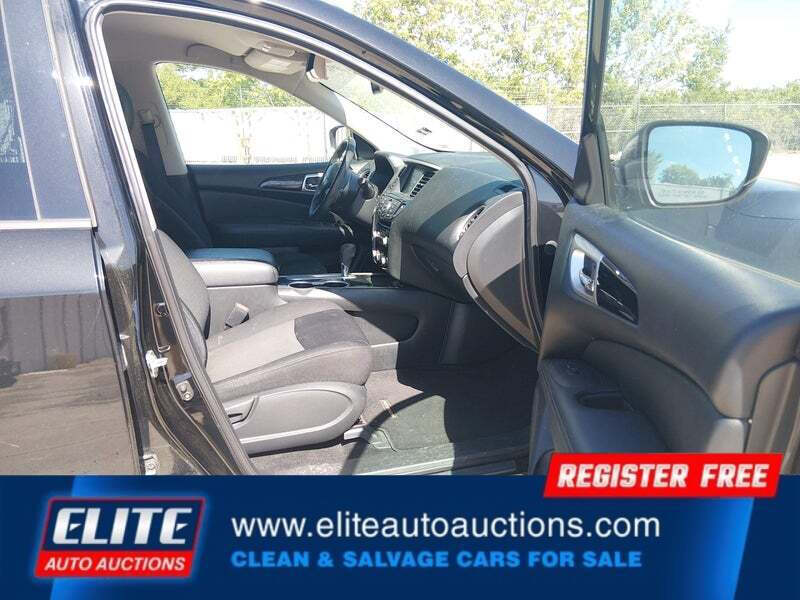2018 Nissan Pathfinder SV