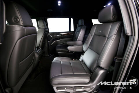 2022 Cadillac Escalade ESV Luxury