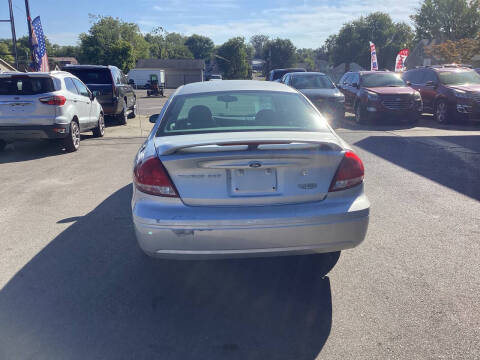 2004 Ford Taurus SES