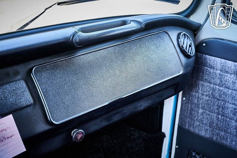1990 Volkswagen Bus