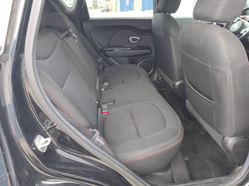 2016 Kia Soul +