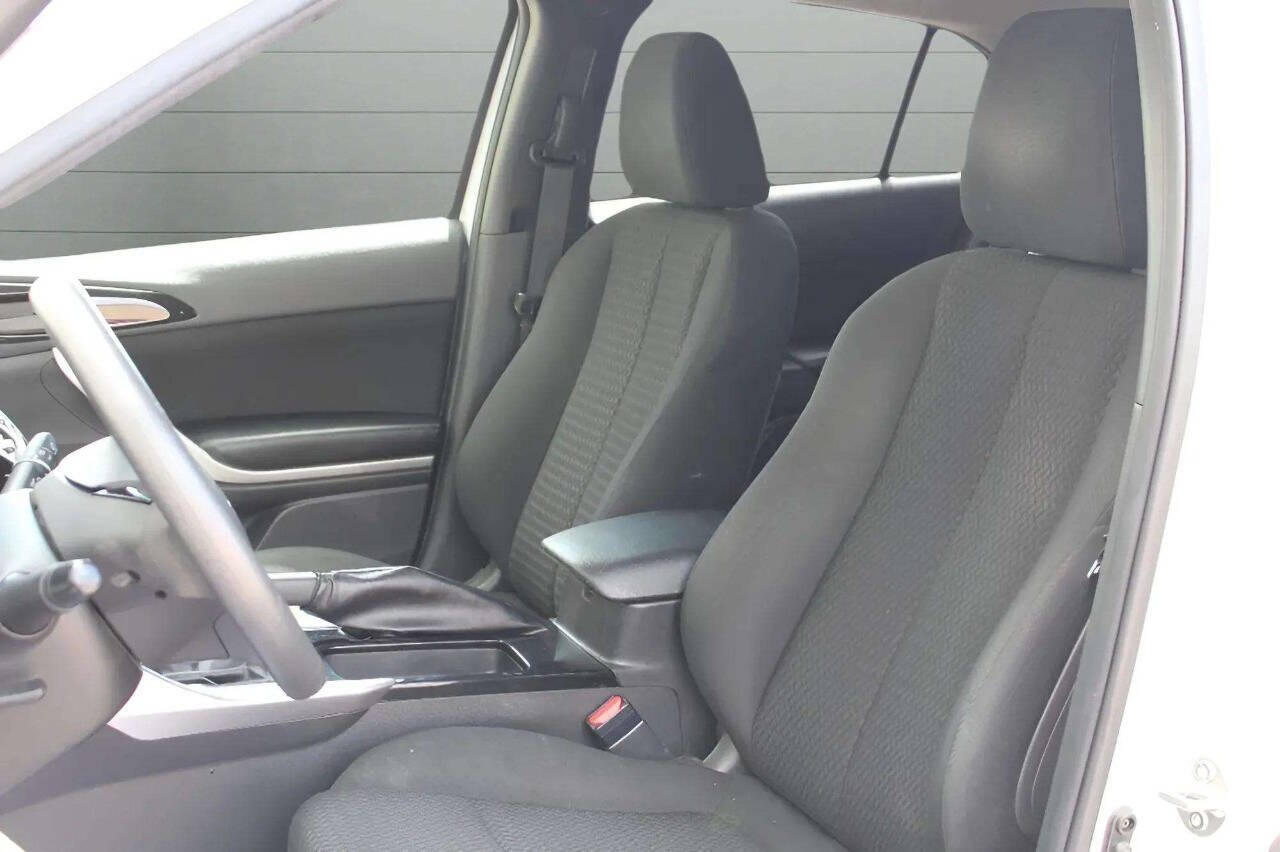 MitsubishiEclipse Cross13