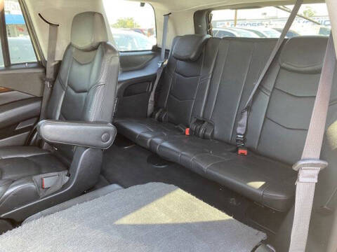 2018 Cadillac Escalade Luxury