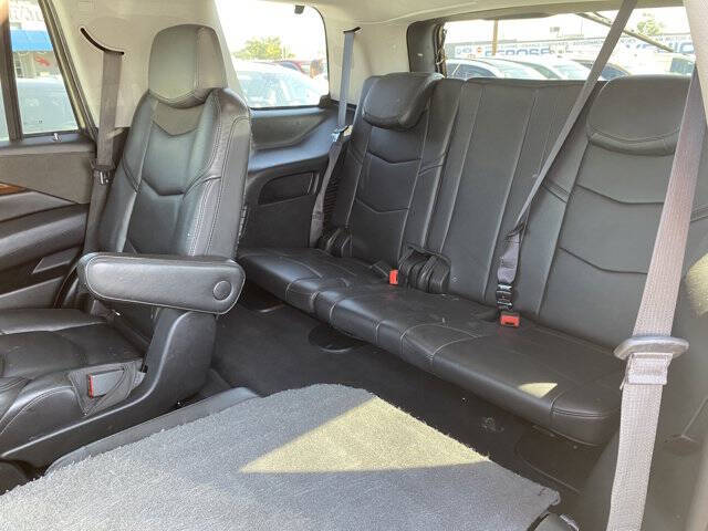 2018 Cadillac Escalade Luxury