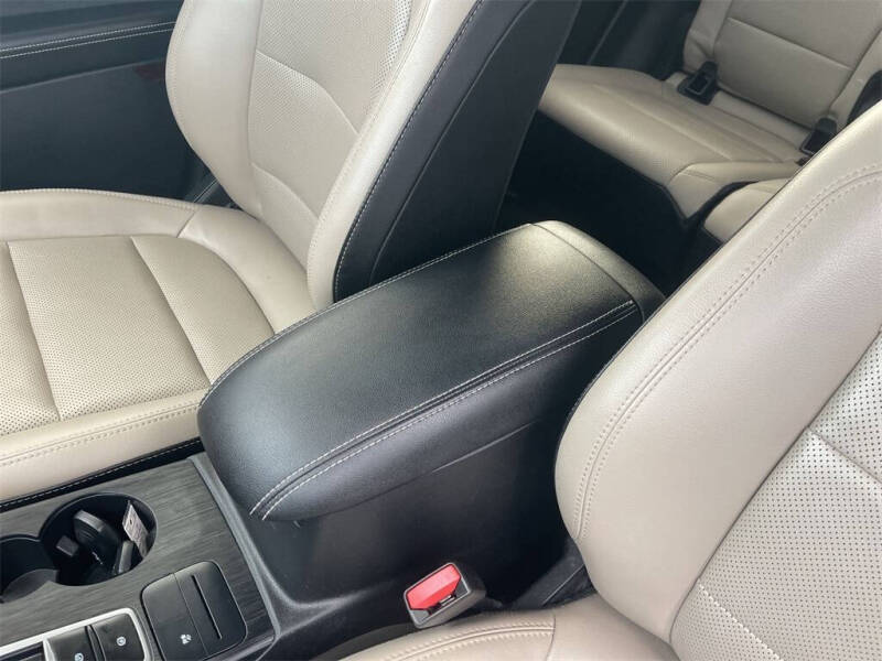 2021 Ford Escape Hybrid SEL