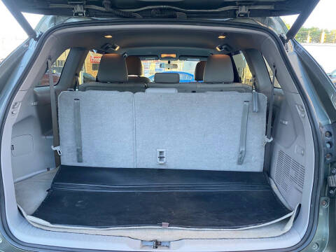 2016 Toyota Highlander LE