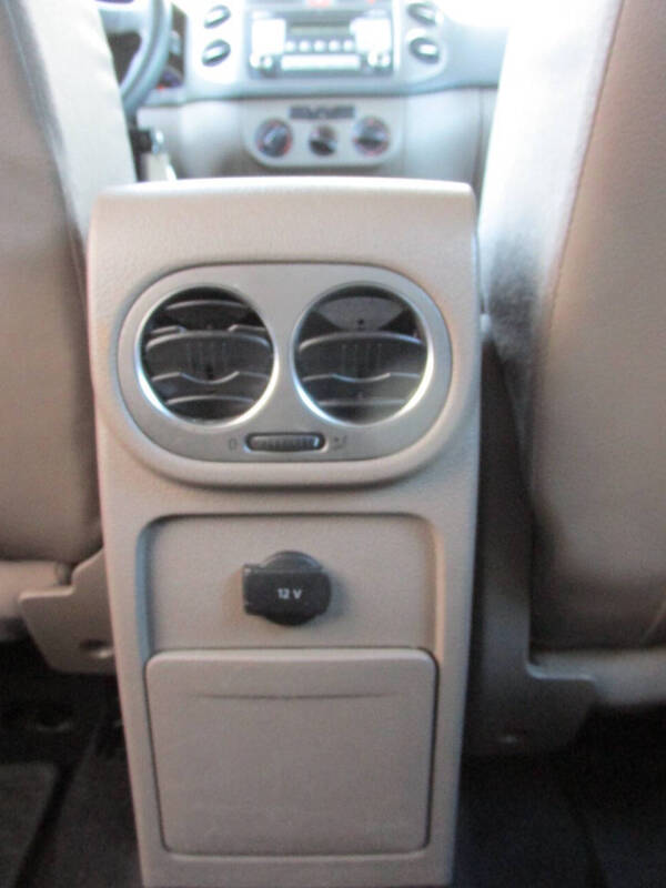 2009 Volkswagen Tiguan SE