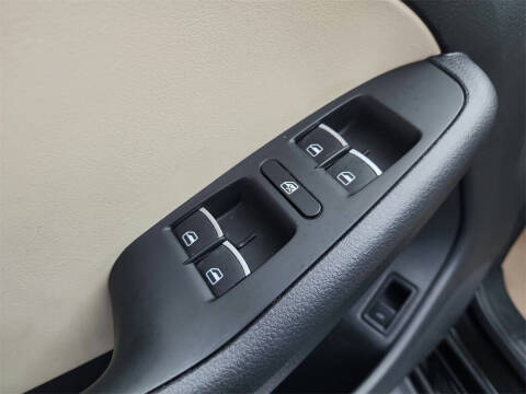 2016 Volkswagen Jetta 1.8T SEL